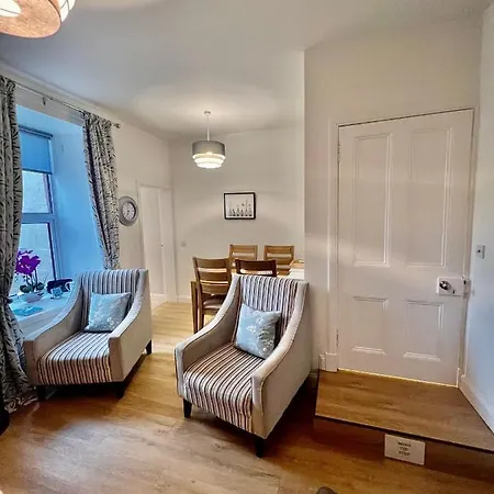The Blue Door Apartment Kirkcudbright Exterior photo