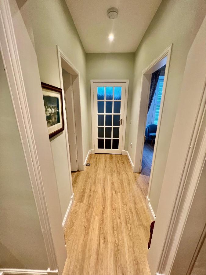 The Blue Door Apartment *